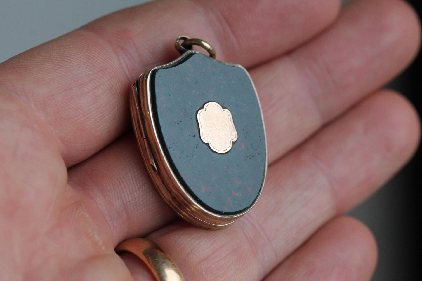 Antique 9ct Gold Bloodstone Shield Locket