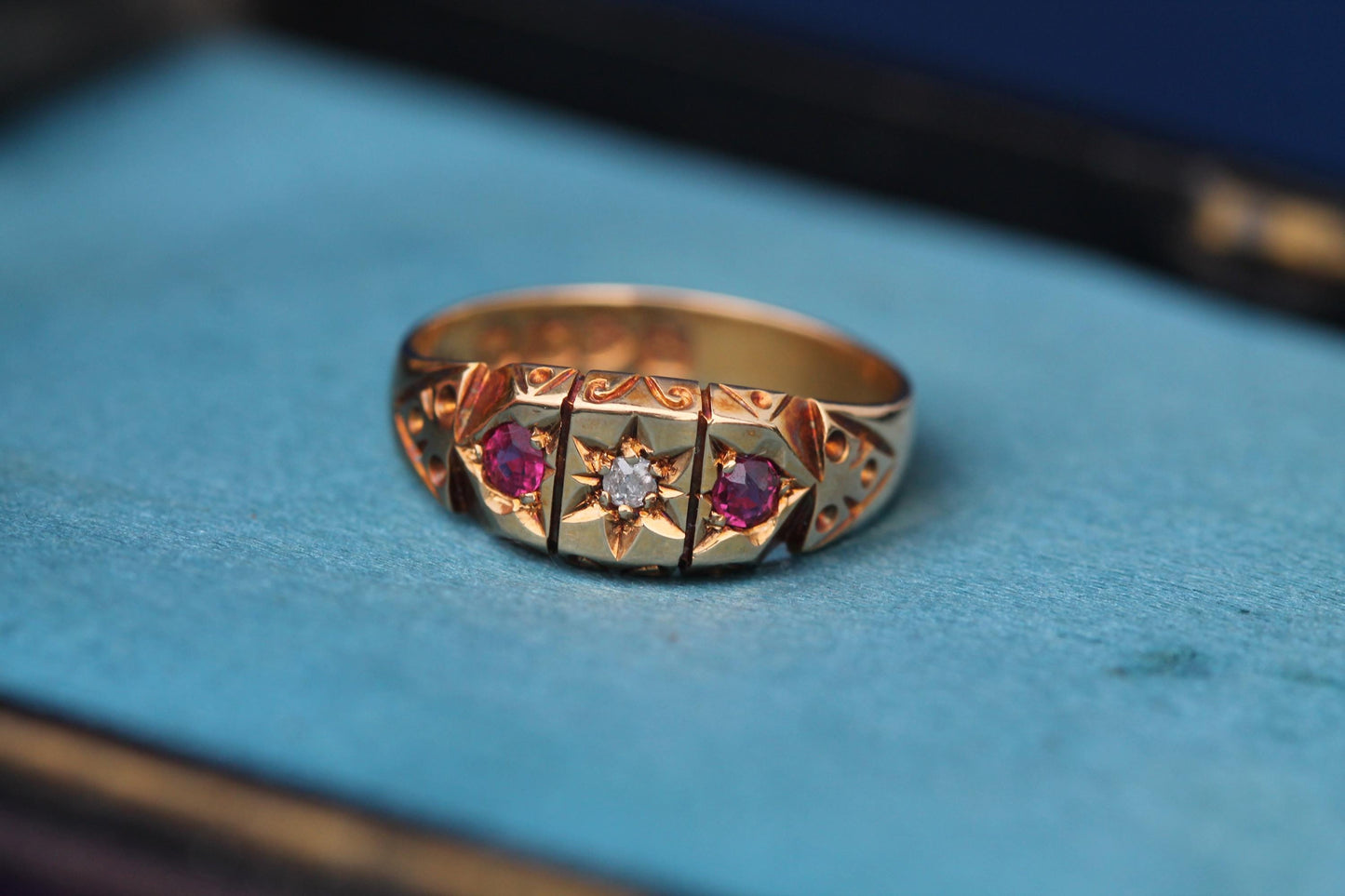 Antique-18ct-Gold-Diamond-Ruby-Gypsy-Set-Ring