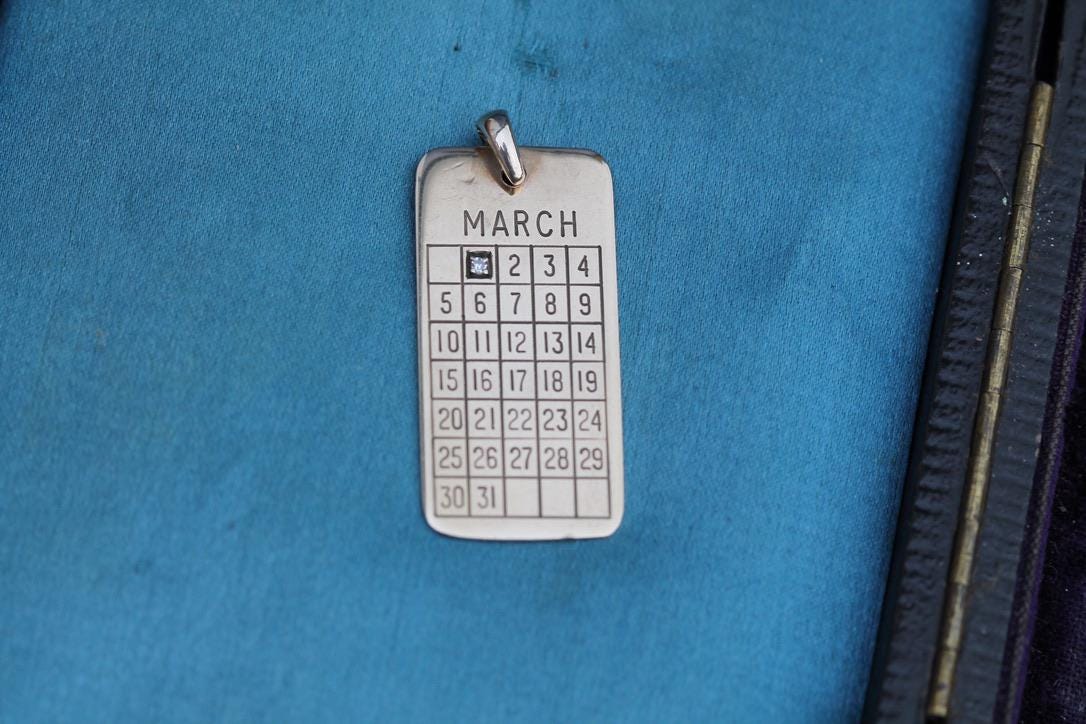 Vintage 9ct Gold March 1st Diamond Calendar Pendant