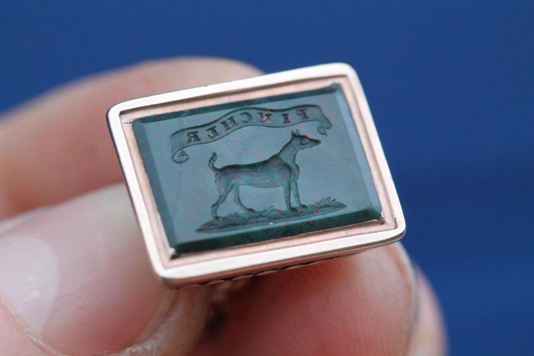 Antique 9ct Gold Pincher Dog Intaglio Crest Pendant, c.1860