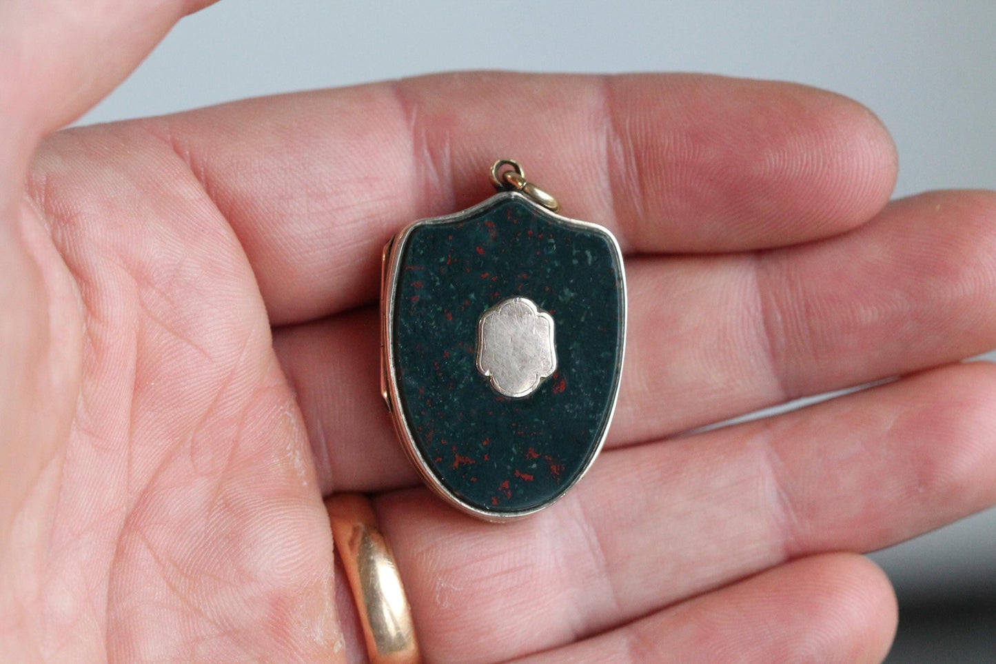 Antique 9ct Gold Bloodstone Shield Locket