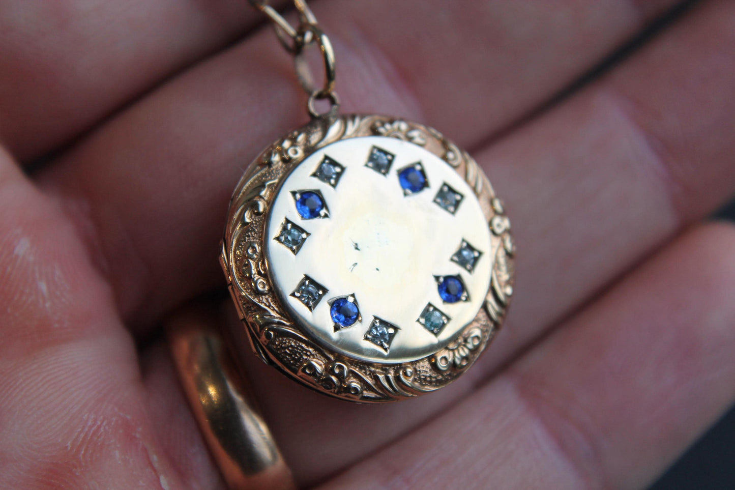 Antique 9ct Gold Paste Locket And Necklace Original Box, 15.75"