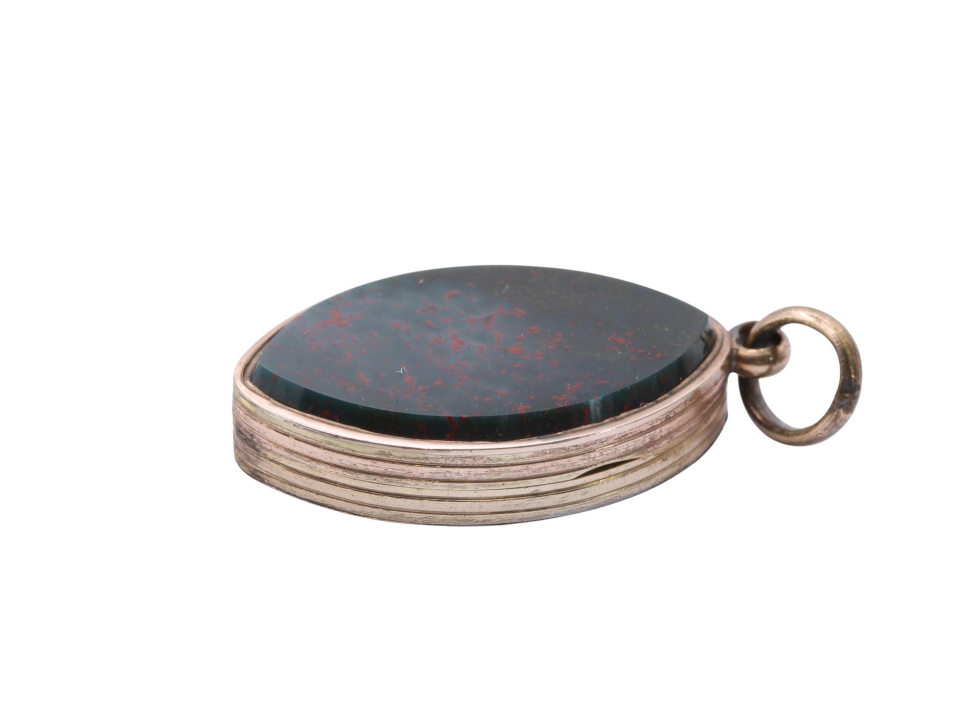 Antique-9ct-Gold-Bloodstone-Chased-Forget-Me-Not-Locket