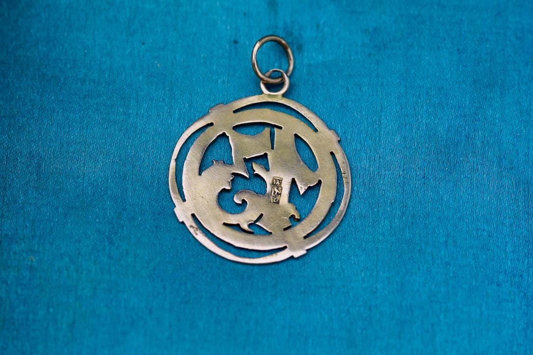 Vintage-18ct-Gold-Egyptian-Lucky-13-Pendant,-1945