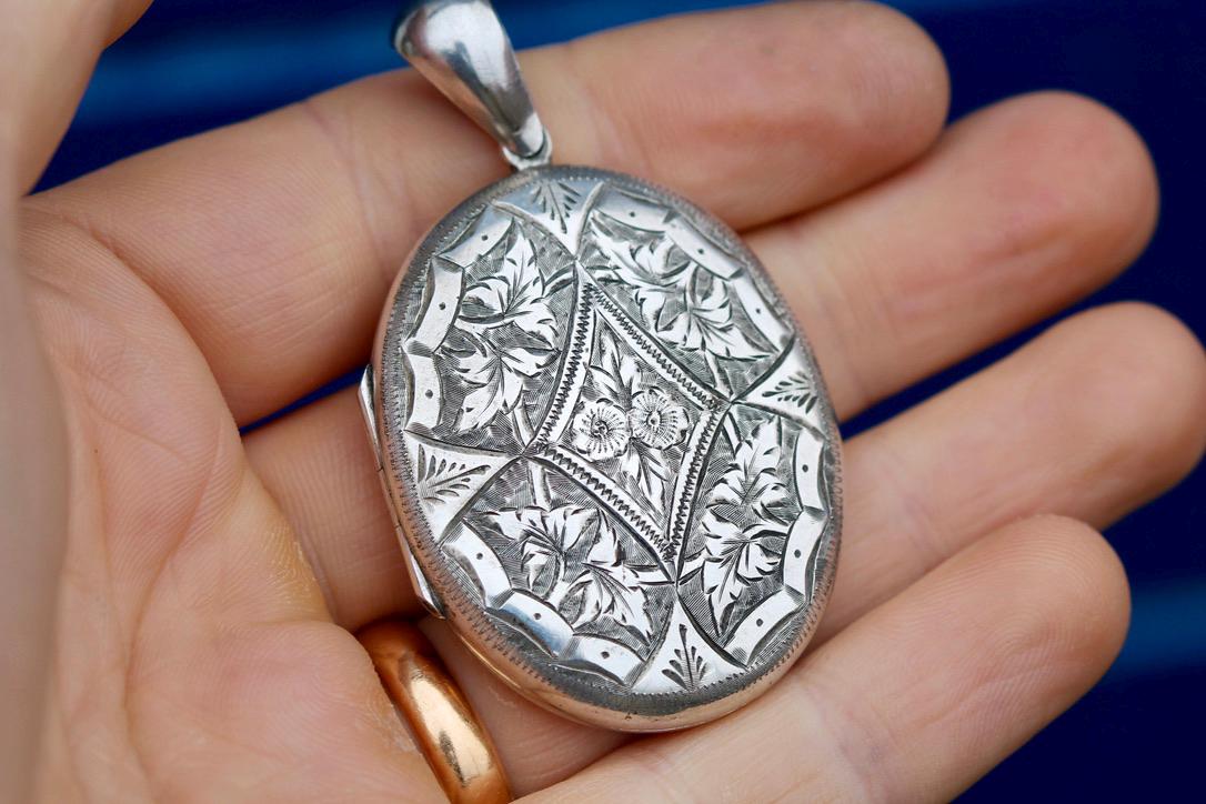 Antique Sterling Silver Chased Forget Me Not Locket