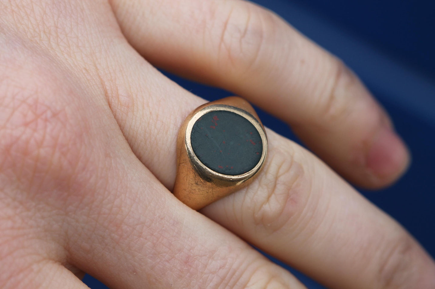 Vintage 9ct Gold Bloodstone Signet Ring