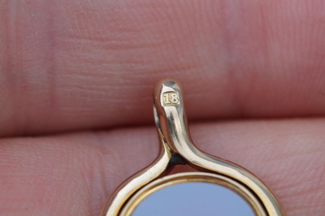 Antique 18ct Gold Sardonyx Bloodstone Spinner Pendant