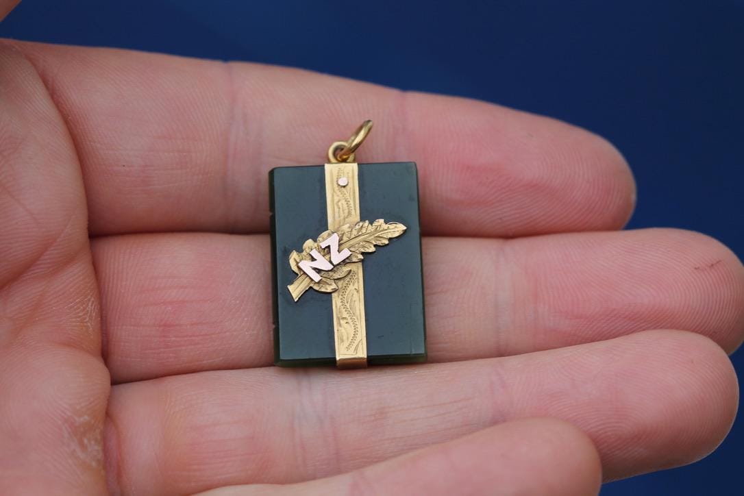 Antique 9ct Gold New Zealand Nephrite Book Pendant