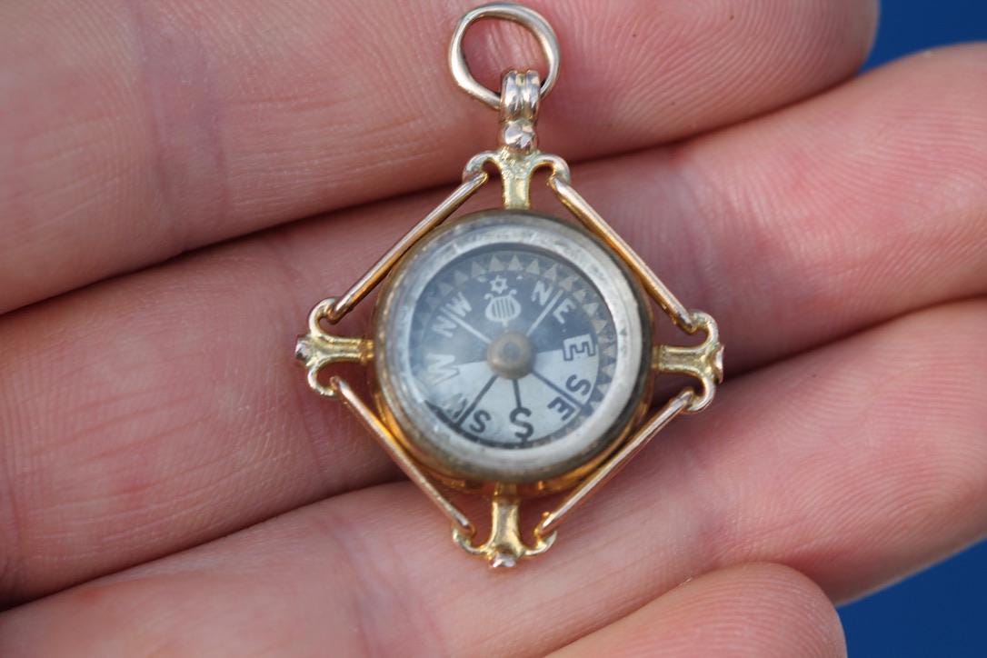 Antique 9ct Gold Carnelian Compass Pendant