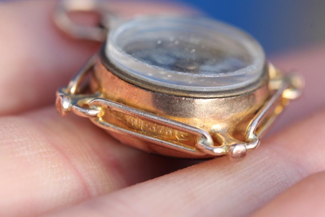 Antique 9ct Gold Carnelian Compass Pendant