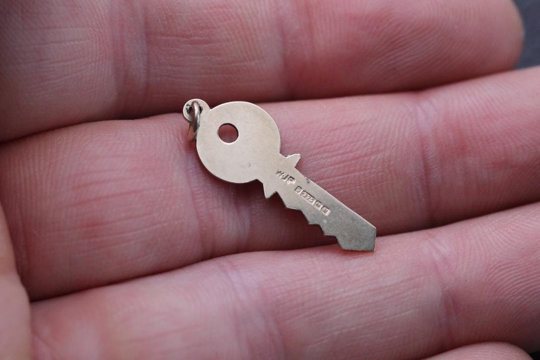 Vintage 9ct Gold Key Charm, 1986
