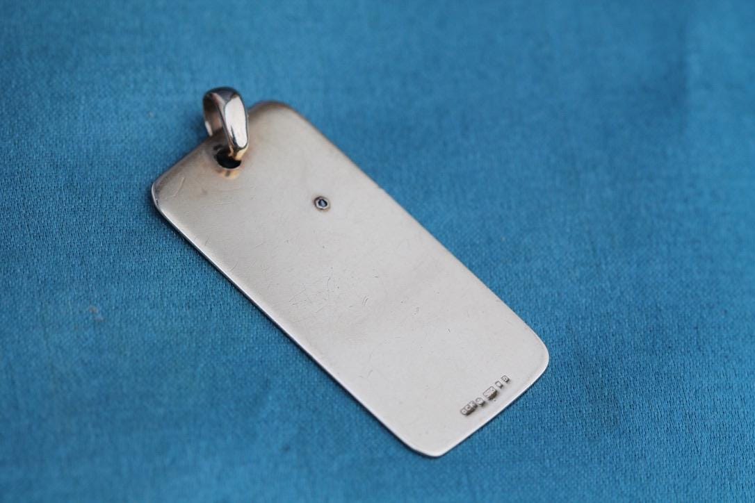 Vintage 9ct Gold March 1st Diamond Calendar Pendant