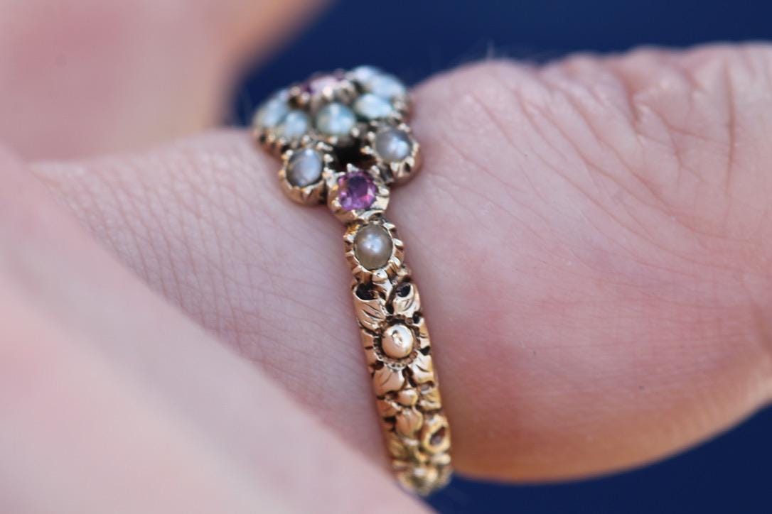 Antique Georgian 18ct Gold Floral Chased Ruby & Pearl Ring, c.1830