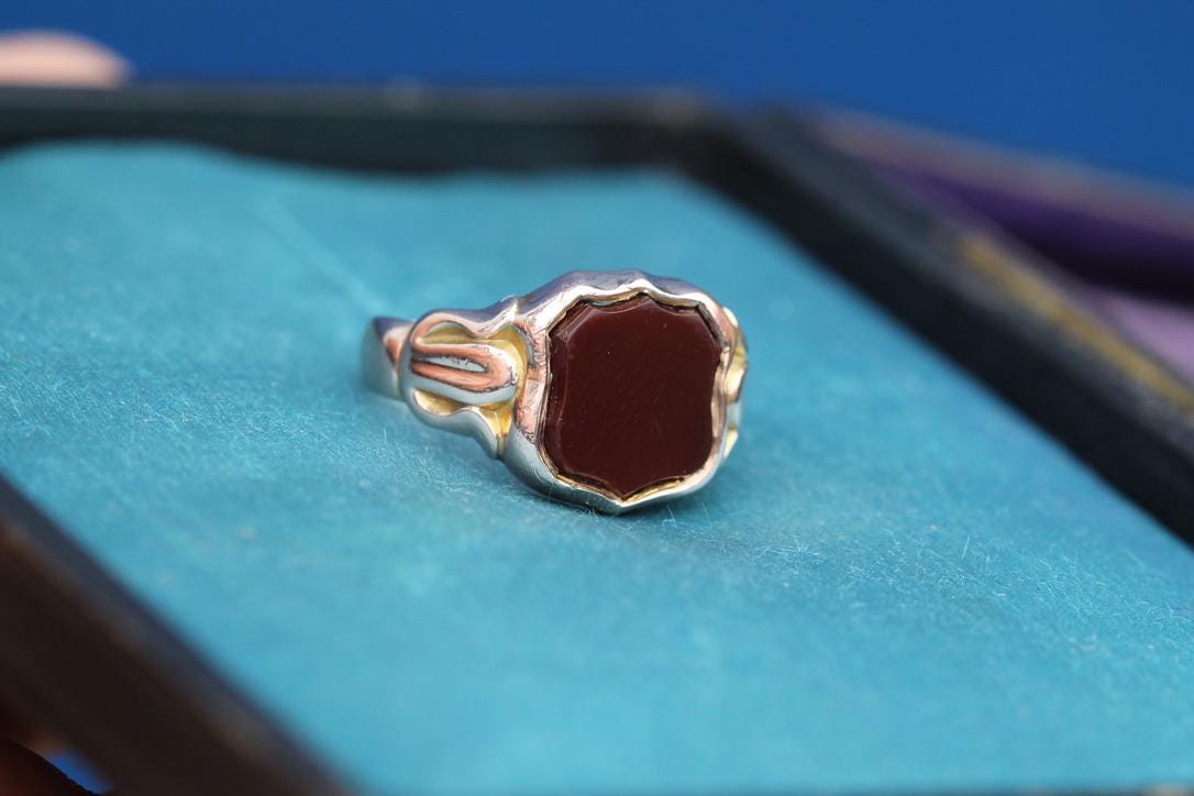 Antique 9ct Rose Gold Carnelian Shield Signet Ring, 1916