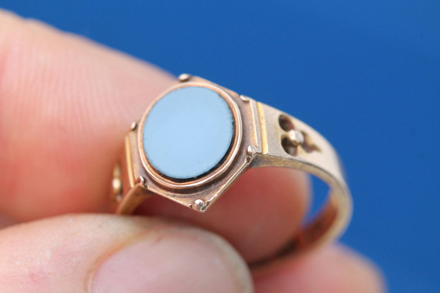 Antique 15ct Gold Blue Sardonyx Signet Ring, 1865