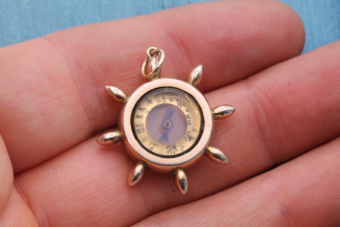 Antique 9ct Gold Ships Wheel Compass Pendant
