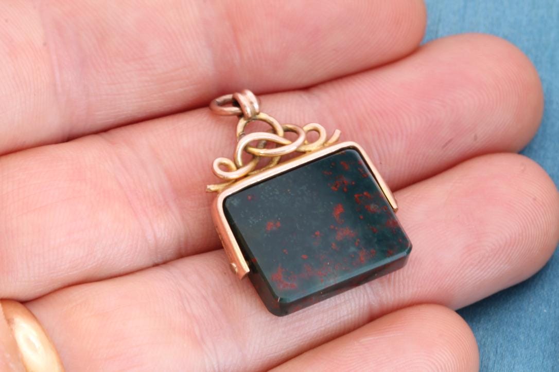 Antique 9ct Gold Bloodstone Spinner, 1930