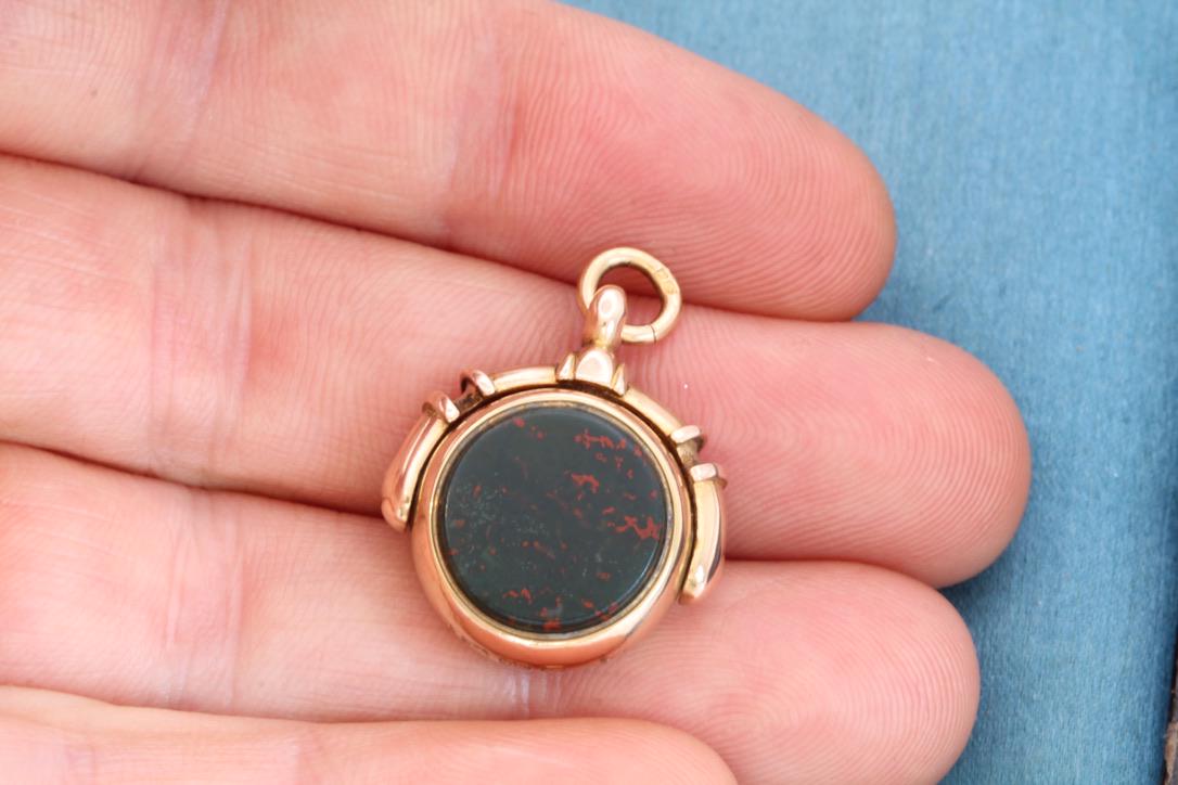 Antique 18ct Gold Bloodstone Carnelian Spinner Pendant, 1882