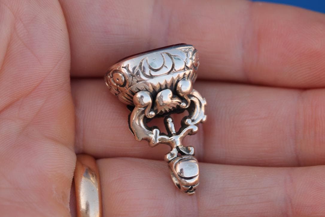 Antique Georgian 9ct Gold Carnelian Rebus Intaglio Seal, “I Love You”