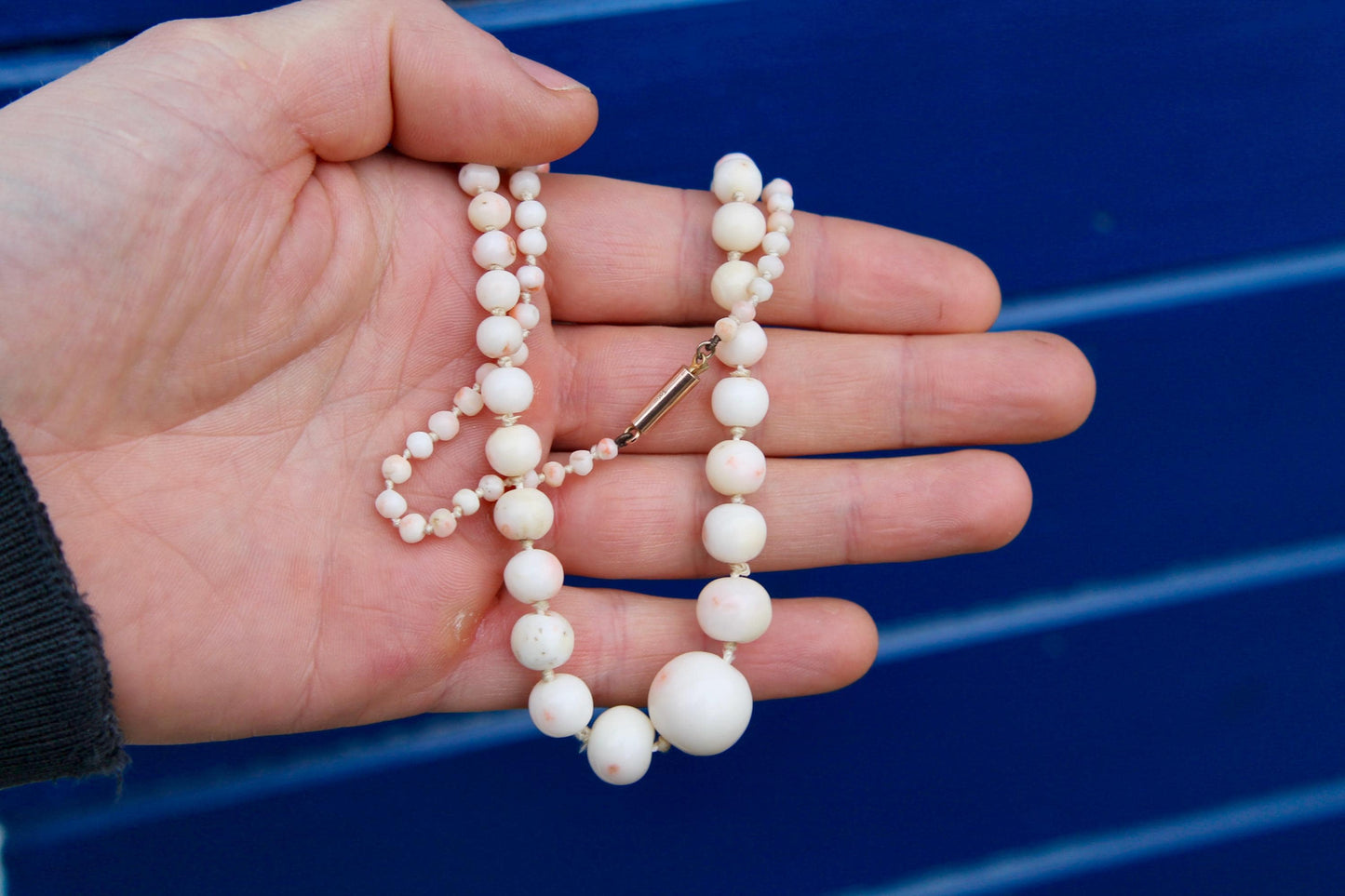 Antique 9ct Gold Angel Skin Coral Beaded Necklace, 23.5"