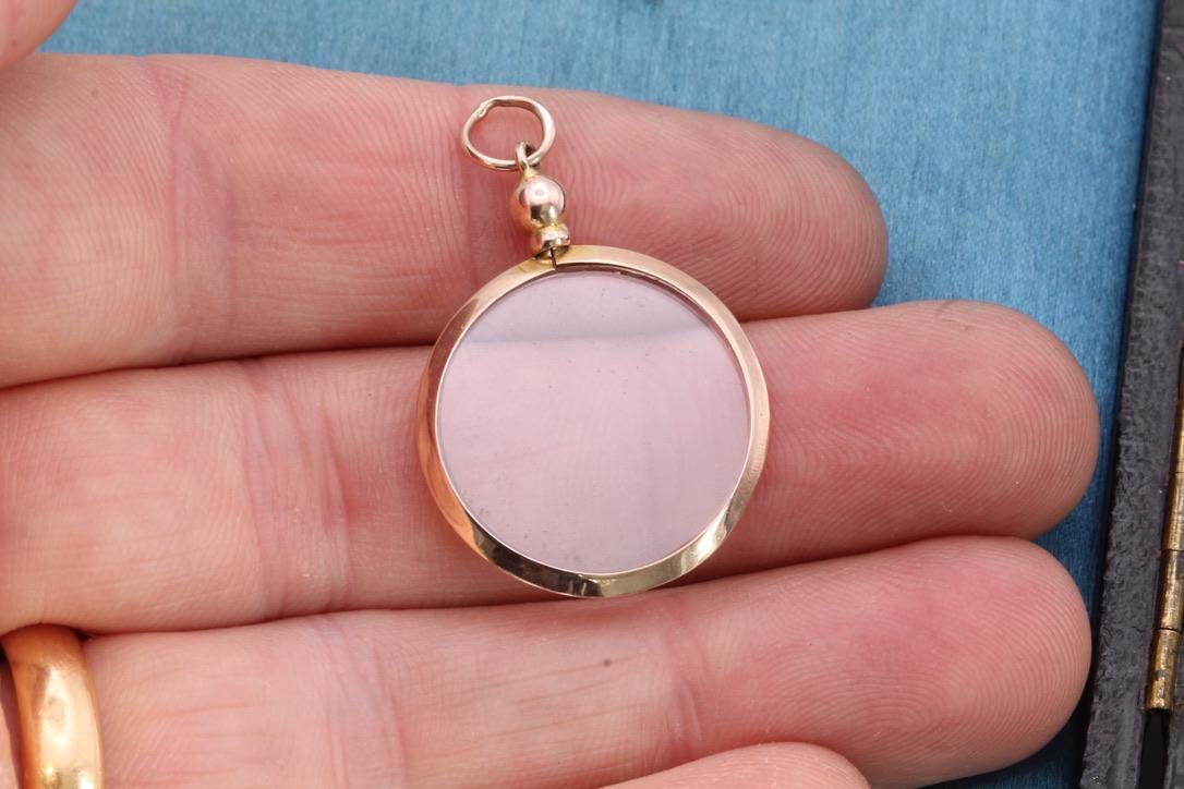Antique 9ct Gold Glass Locket Pendant, 1914