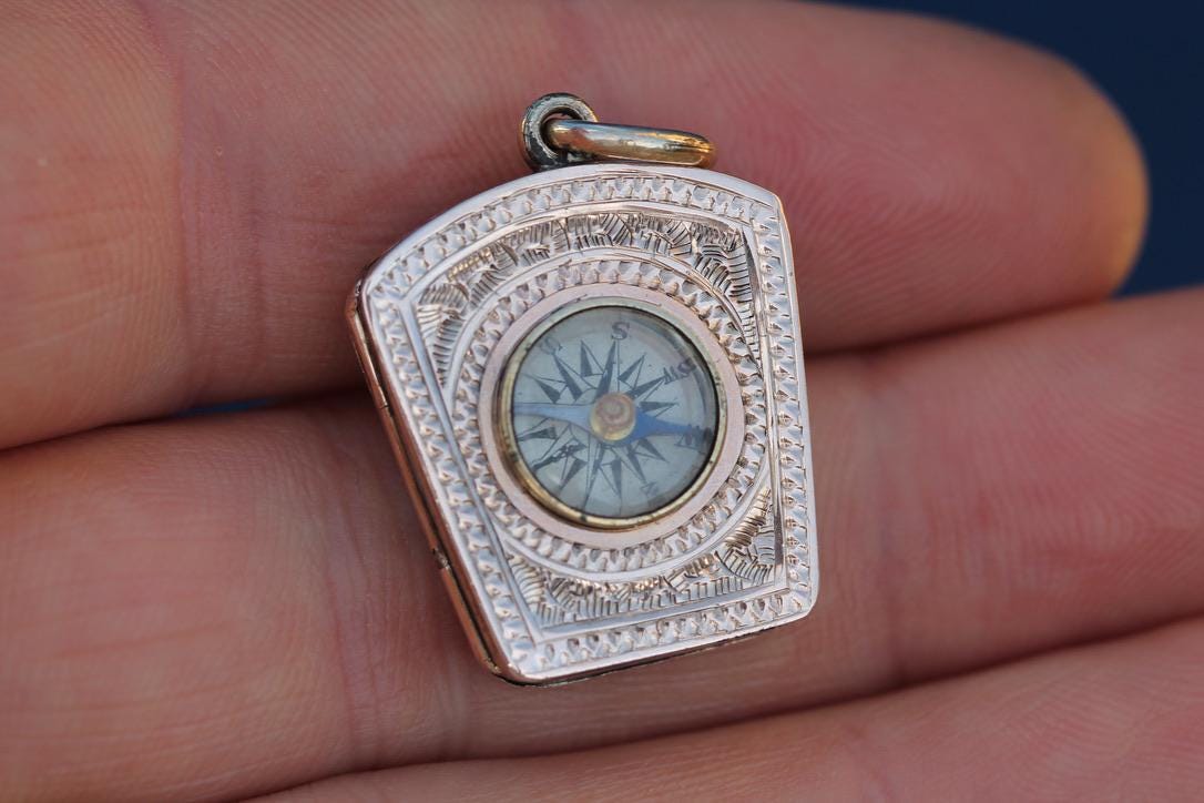 Antique-9ct-Gold-Compass-Locket,-c.1890