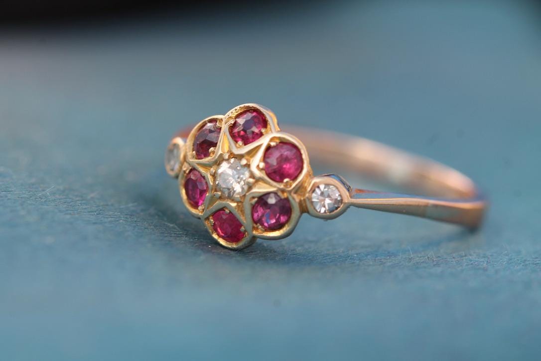 Antique 18ct Gold Diamond Ruby Cluster Ring