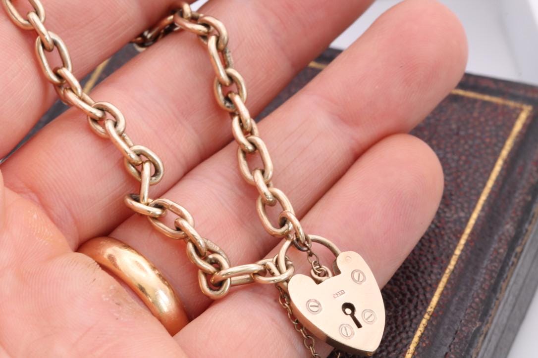 Vintage 9ct Gold Gate Bracelet Heart Padlock, 6.5"