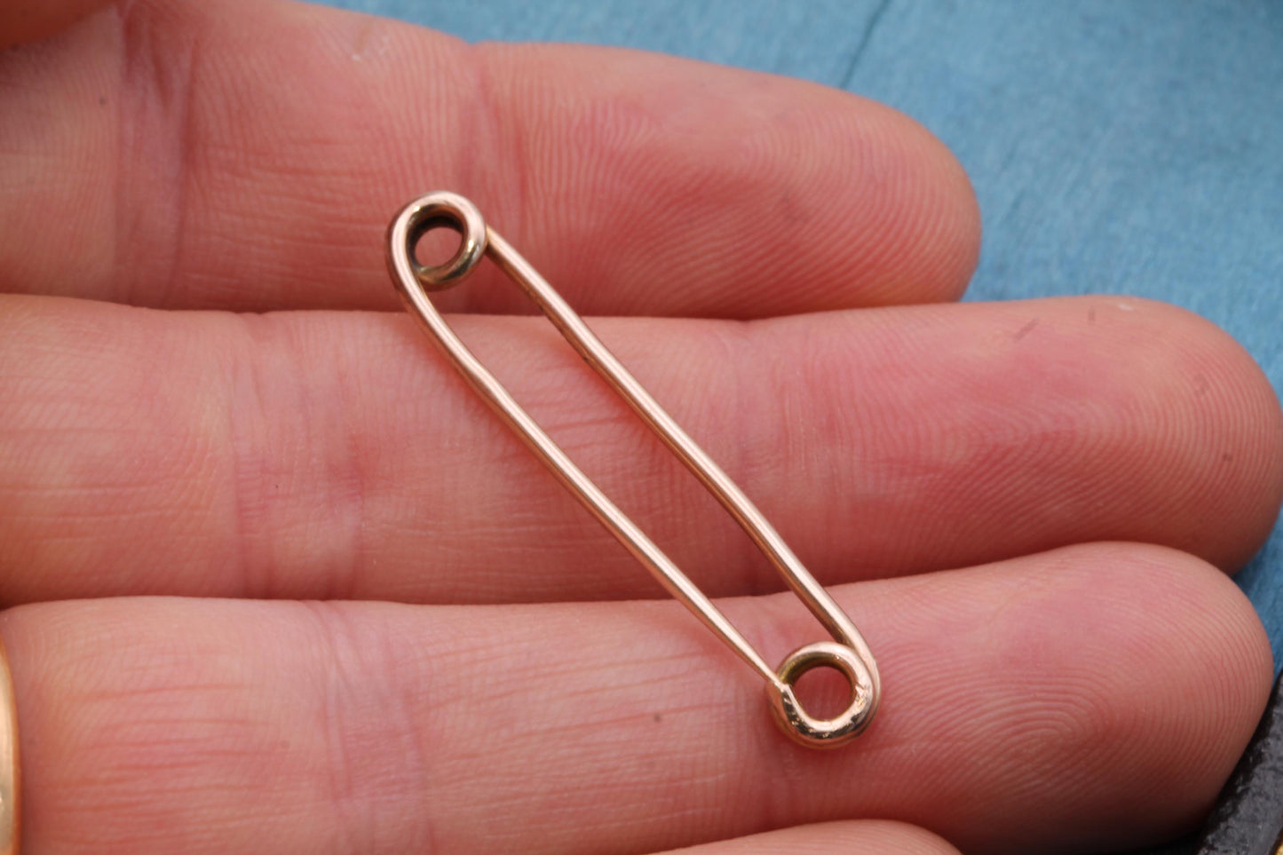 Antique 9ct Gold Dress Safety Pin Brooch