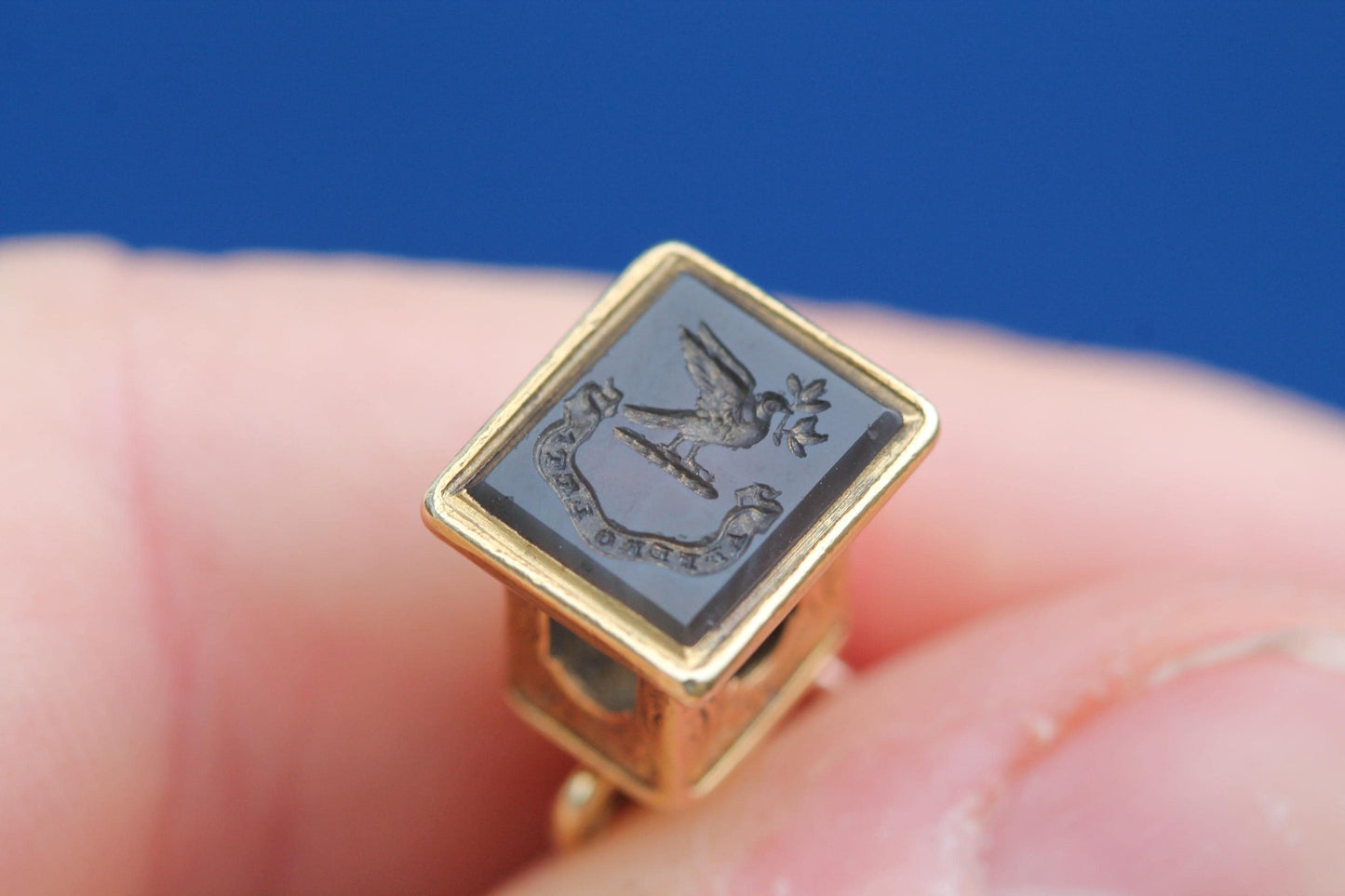 Antique 15ct Gold Watch Key Intaglio Dove "I bring happiness" , c.1880