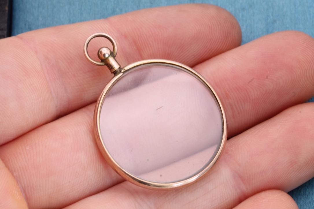 Antique 9ct Gold Glass Locket Pendant