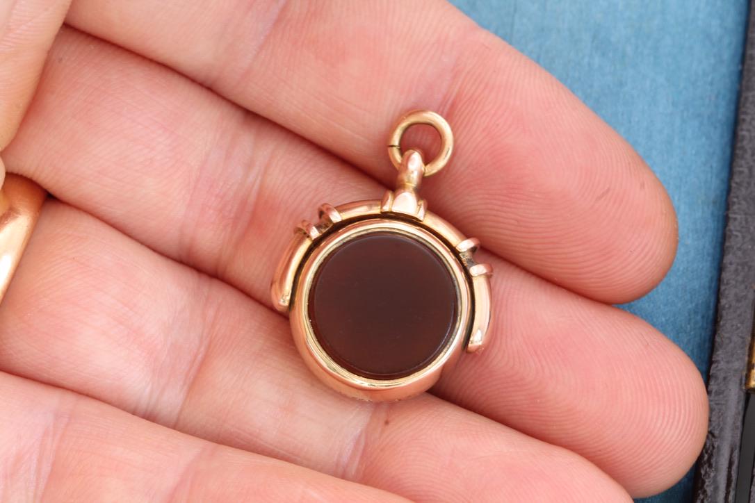 Antique 18ct Gold Bloodstone Carnelian Spinner Pendant, 1882