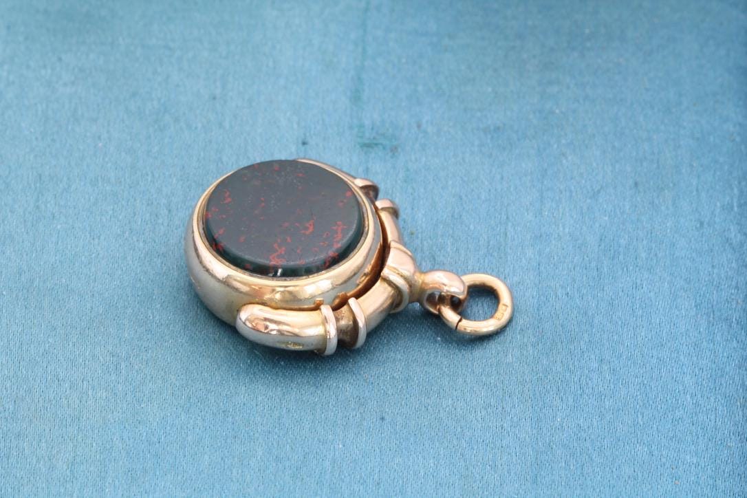 Antique 18ct Gold Bloodstone Carnelian Spinner Pendant, 1882