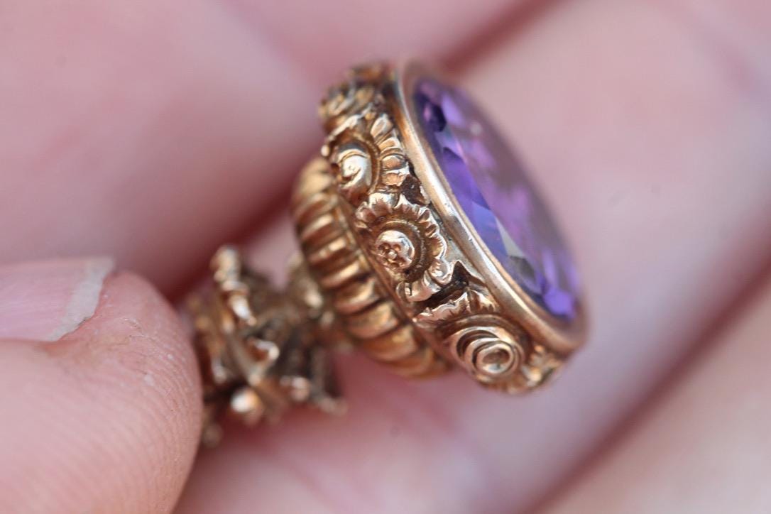 Antique Georgian 15ct Gold Floral Chased Amethyst Pendant