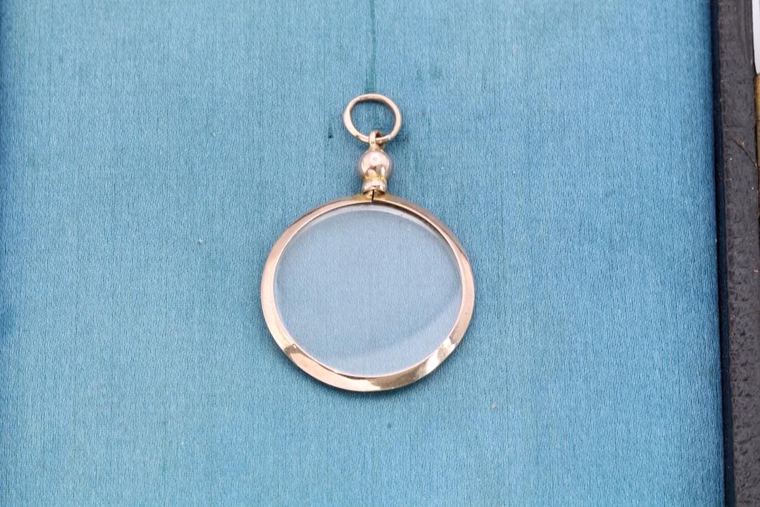 Antique 9ct Gold Glass Locket Pendant, 1914
