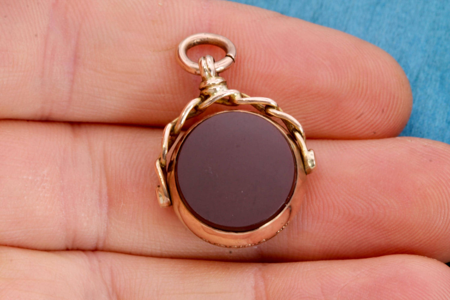 Antique 9ct Gold Bloodstone Carnelian Spinner Pendant, 1922