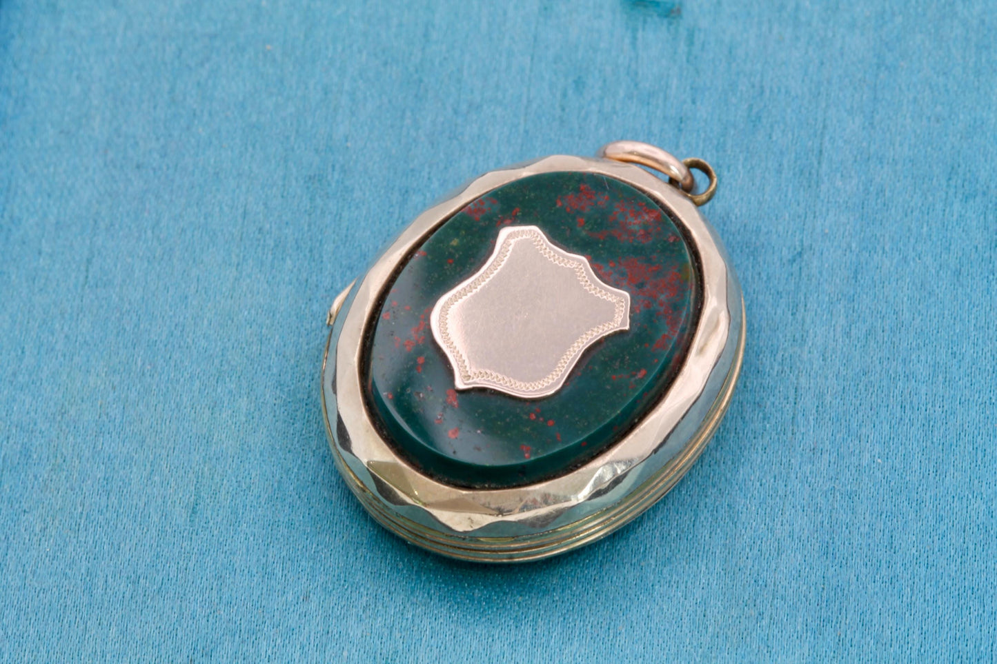 Antique Victorian 9ct Gold Bloodstone Locket with Shield Cartouche, c.1860