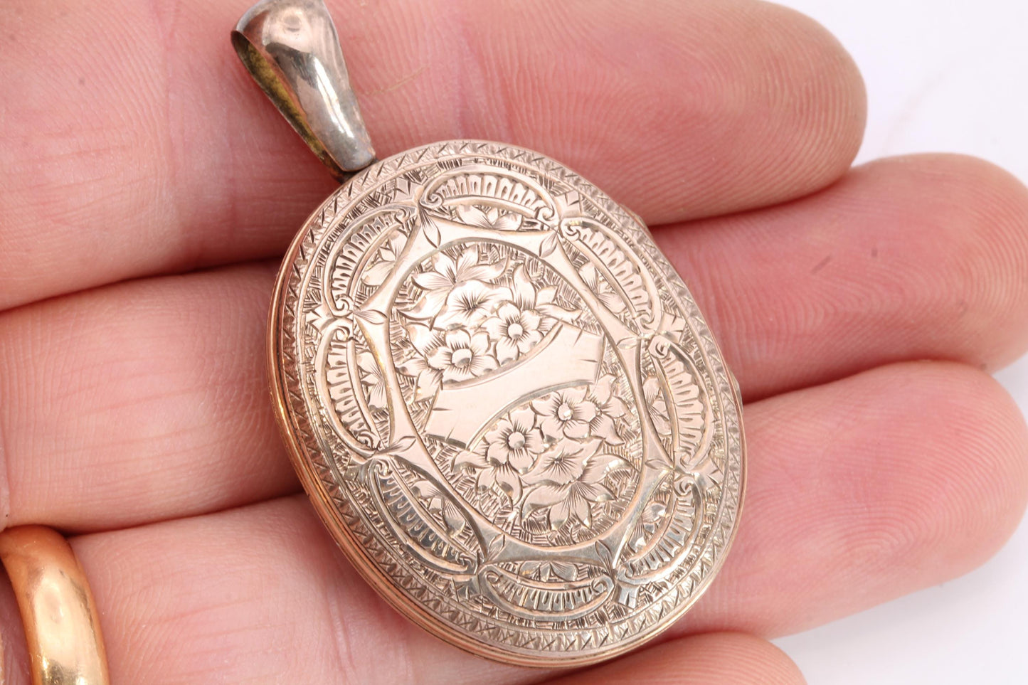 Antique Victorian 9ct Gold Forget Me Not Locket