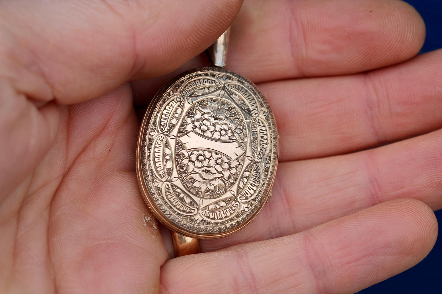 Antique Victorian 9ct Gold Forget Me Not Locket