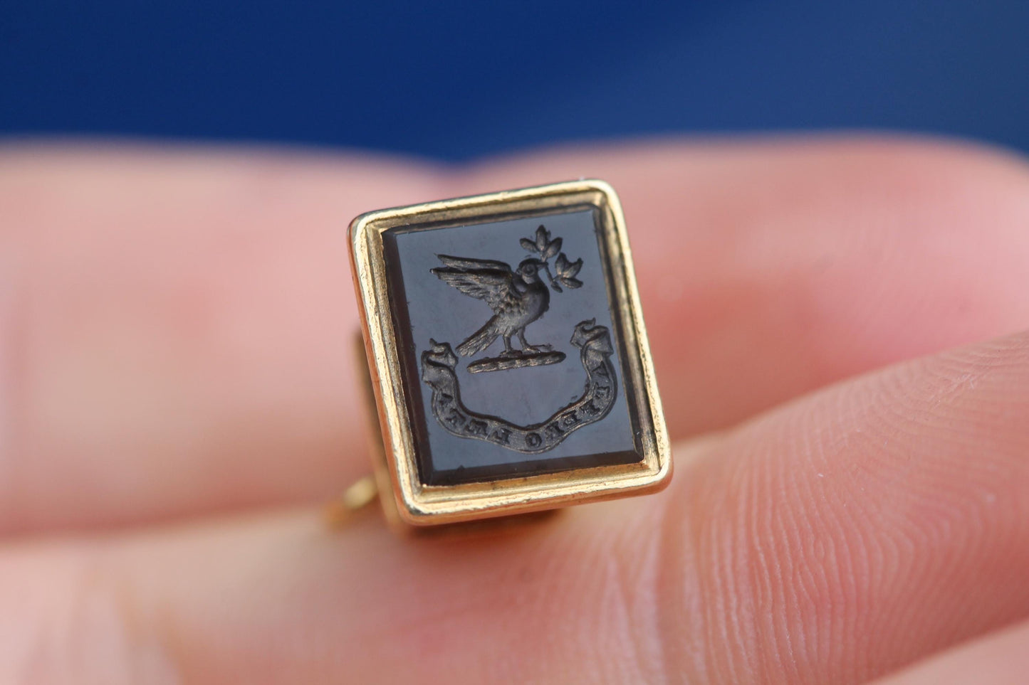 Antique 15ct Gold Watch Key Intaglio Dove "I bring happiness" , c.1880