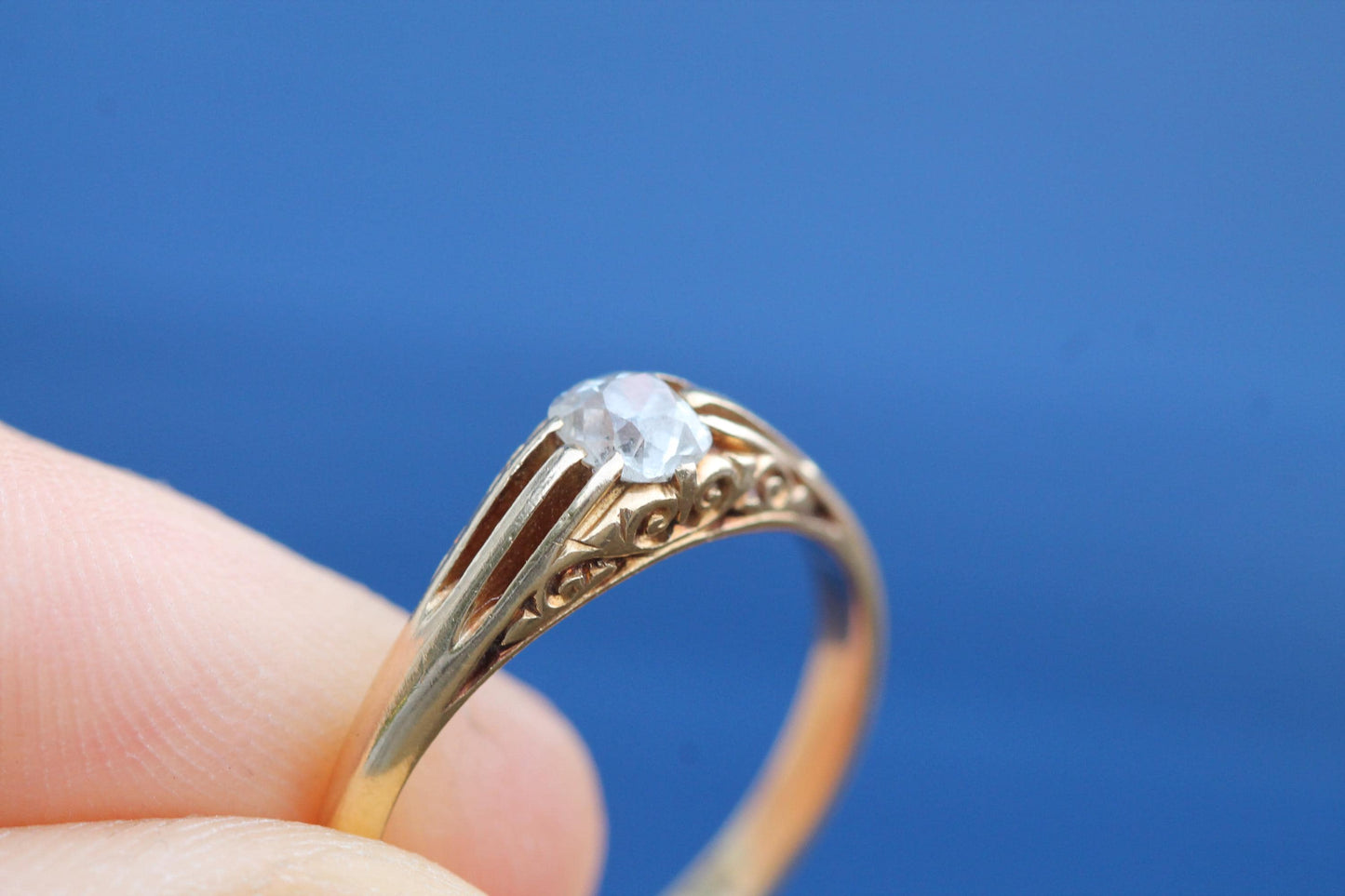 Antique 18ct Yellow Gold Cushion Cut Diamond Chased Ring, 1918