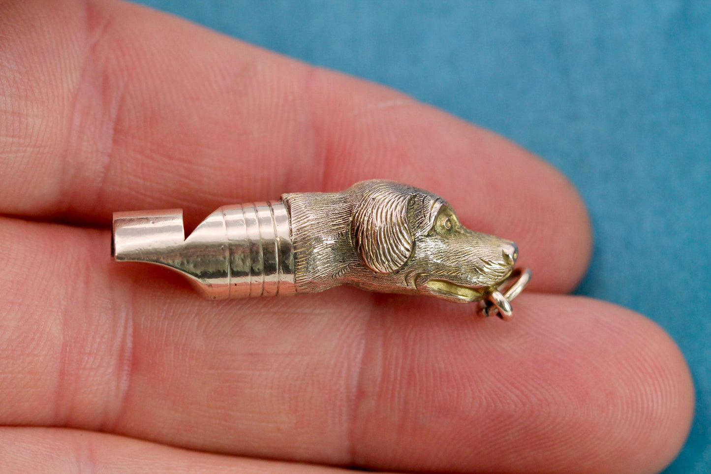 Antique-Victorian-9ct-Gold-Dog-Whistle-Pendant