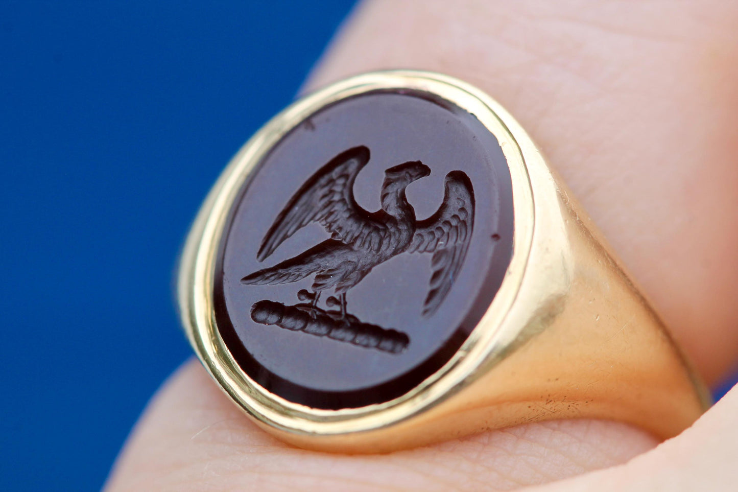 Vintage 18ct Gold Intaglio Carnelian Eagle Signet Ring, 1951