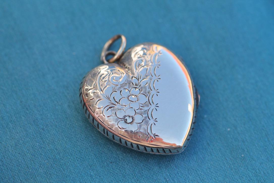 Antique 9ct Rose Gold Heart Locket, c.1890