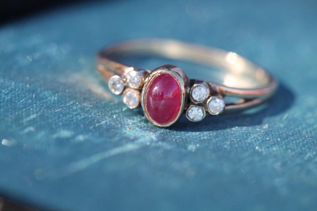 Vintage 9ct Gold Ruby Cabochon & Diamond Ring | c.1970