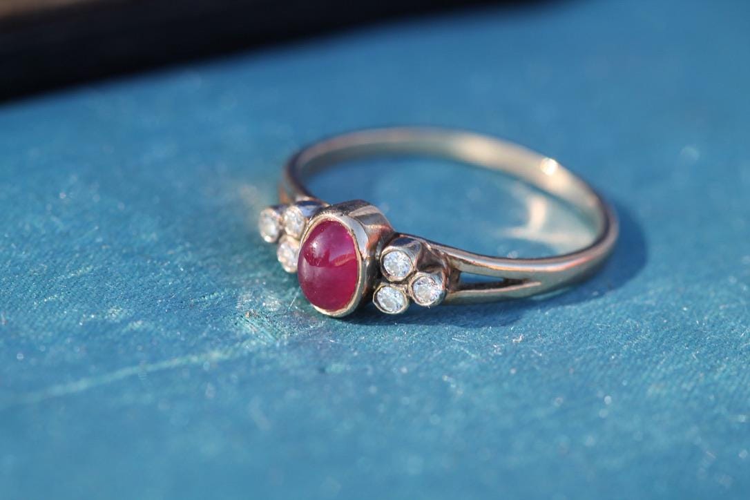 Vintage 9ct Gold Ruby Cabochon & Diamond Ring | c.1970