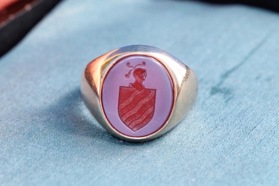Antique 18ct Gold Sardonyx Intaglio Signet Ring, c.1920