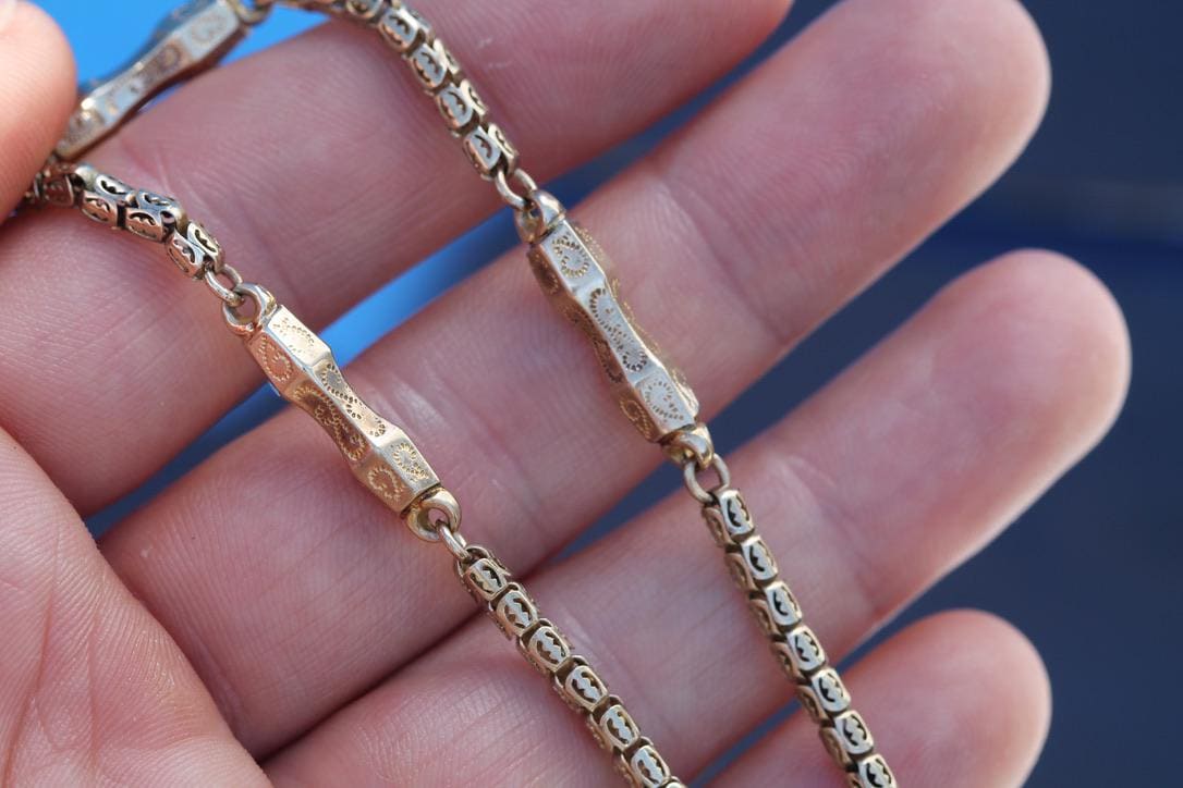 Antique 9ct Yellow Gold Fancy Pierced Link Bracelet, 7.75"