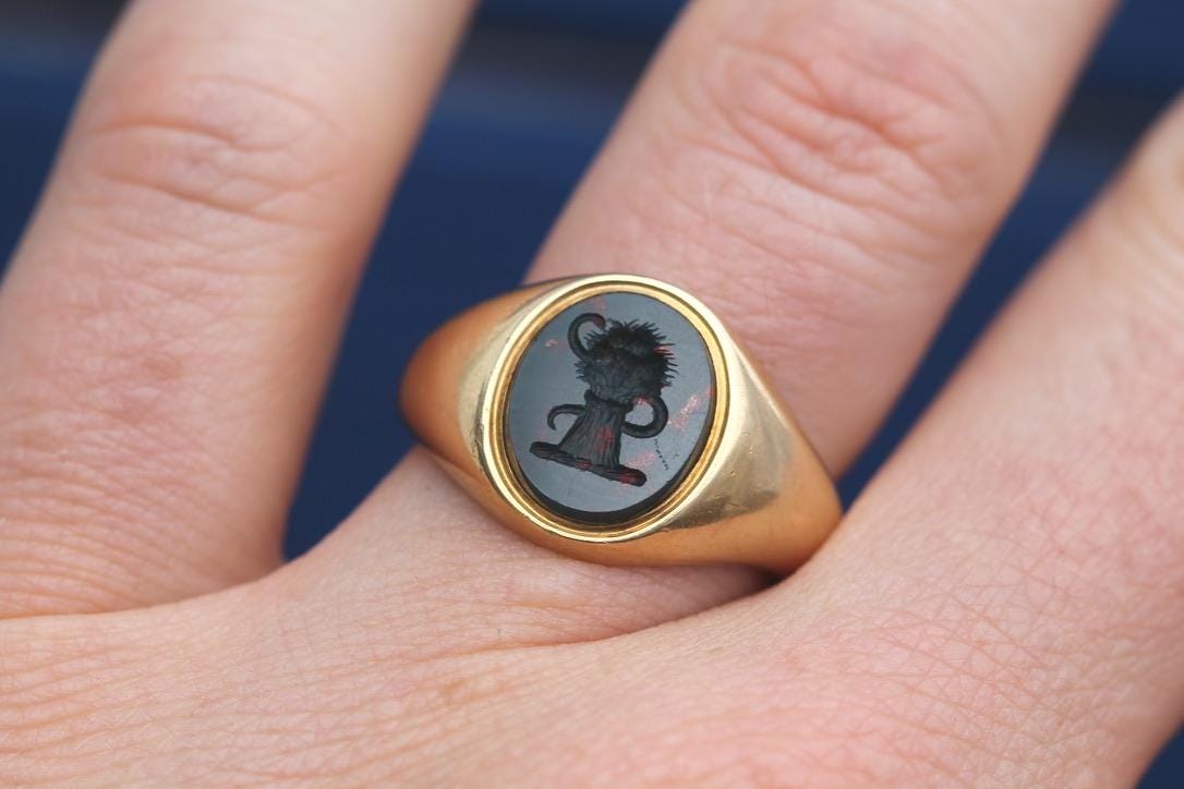 Antique 18ct Gold Bloodstone Intaglio Snake & Wheatsheaf Signet Ring