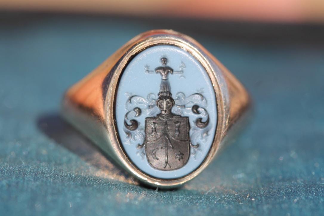 Antique 14ct Gold Sardonyx Intaglio Coat Of Arms Signet Ring
